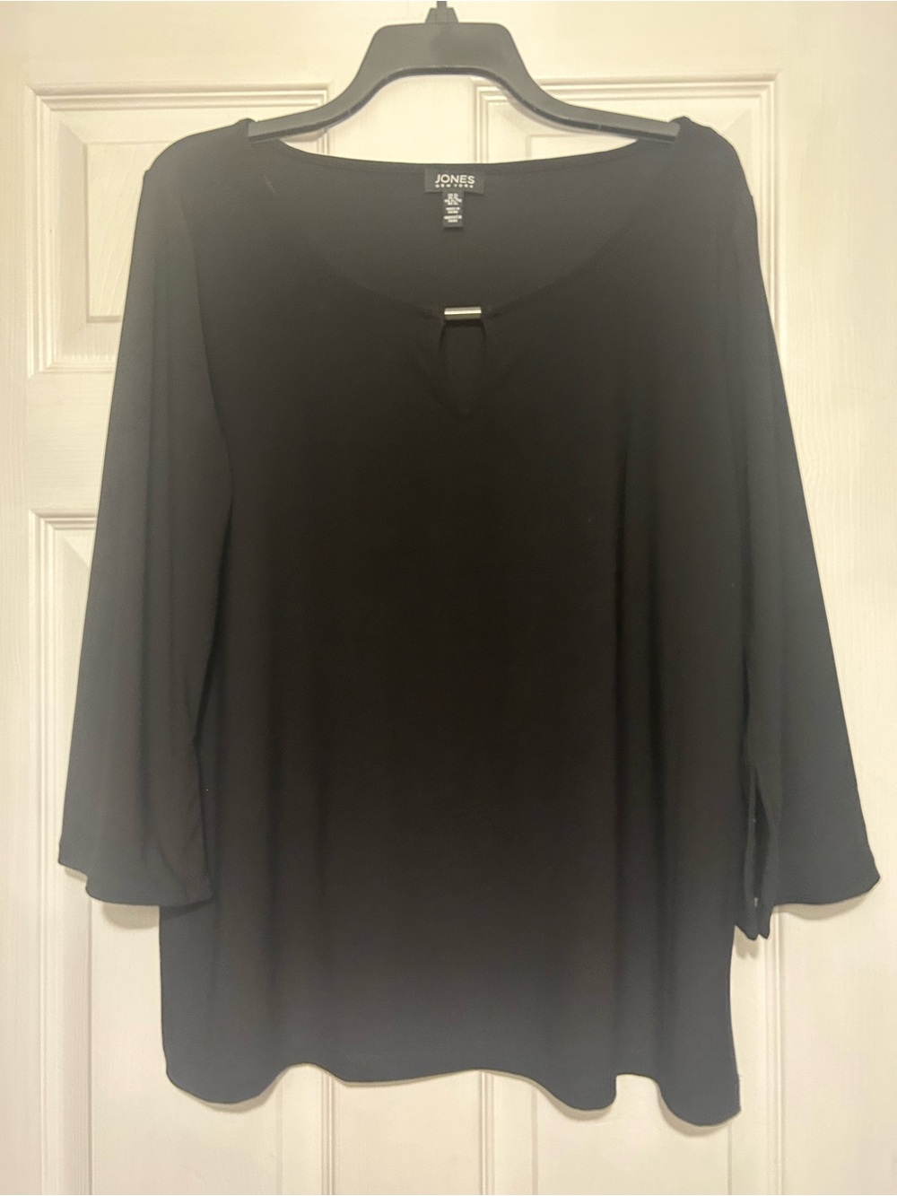 Jones New York Black 3/4 Sleeve Keyhole Detail Blouse